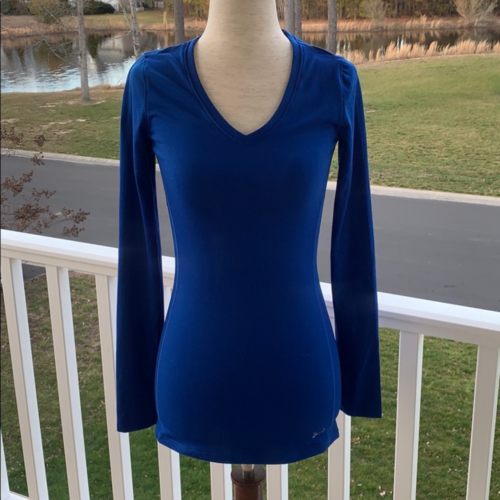 Under Armour Cold Gear V-Neck Long Sleeve Tee